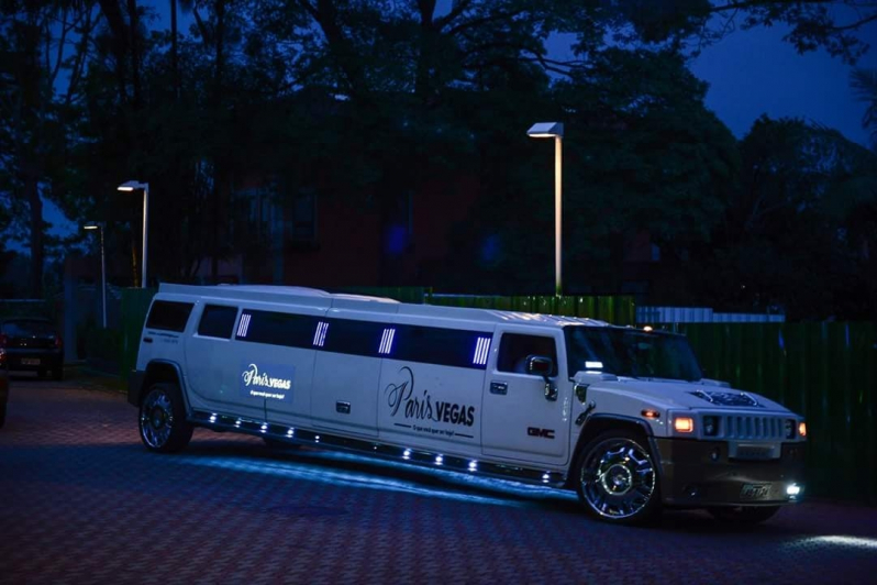 Limousine de Luxo para Despedida de Solteiro