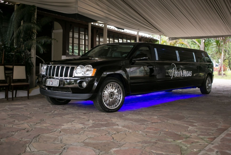 Limousine Luxo para Ações Corporativas Guarujá - Limousine Luxo para Eventos Empresariais